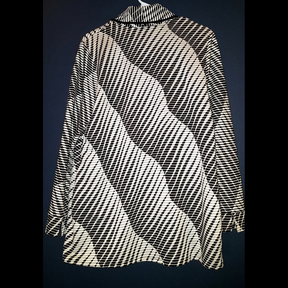 Chico's Geometric Lightweight Jacket - image 5